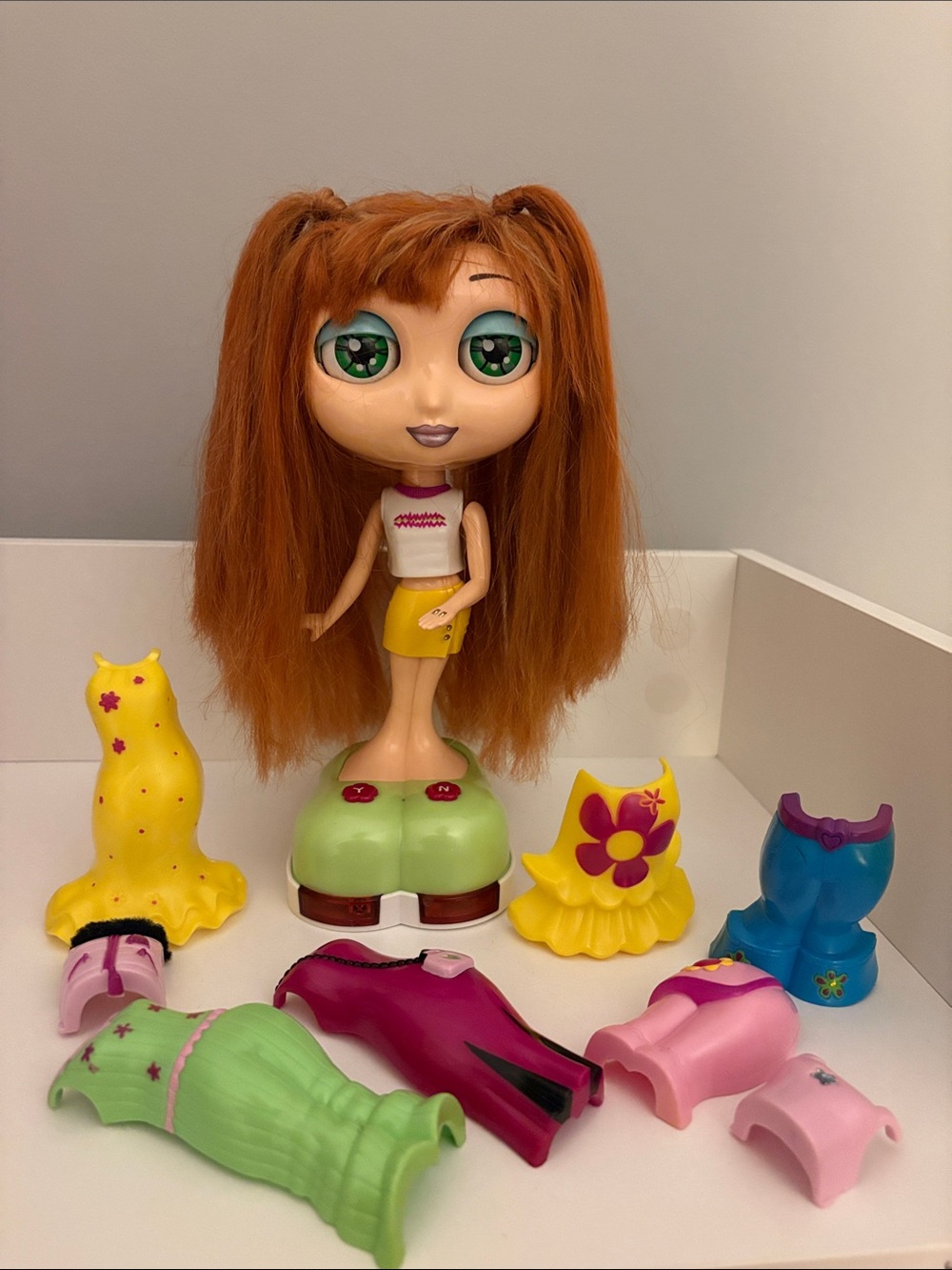 Diva Starz Doll with Interchangeable Outfits - Kids Toys